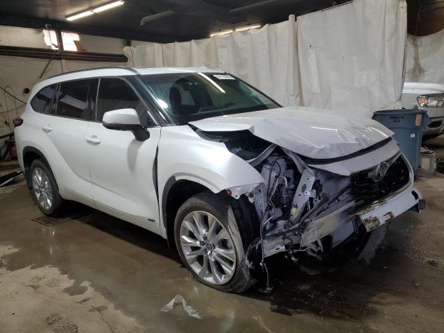 Photo 4 from auction – 2022 TOYOTA HIGHLANDER with VIN 5TDXBRCH4NS555830