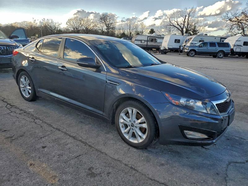 Photo 4 from auction – 2011 KIA OPTIMA EX with VIN KNAGN4A75B5077727