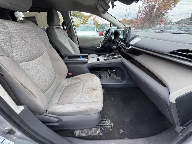Photo 5 from auction – 2021 TOYOTA SIENNA LE with VIN 5TDKSKFC0MS035804