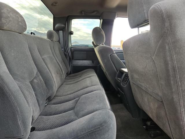 Photo 10 from auction – 2005 CHEVROLET SILVERADO with VIN 2GCEK19TX51214993