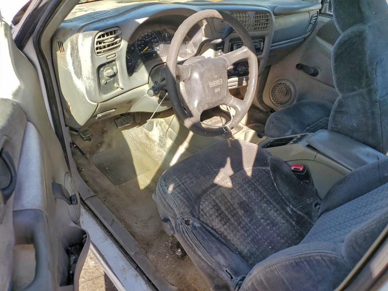 Photo 8 from auction – 2000 GMC SONOMA with VIN 1GTCS1950Y8241775