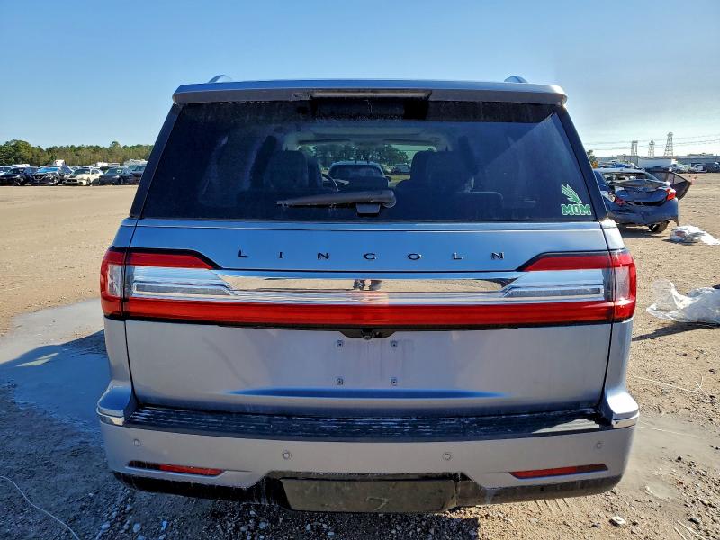 Photo 6 from auction – 2019 LINCOLN NAVIGATOR with VIN 5LMJJ3TT3KEL22865