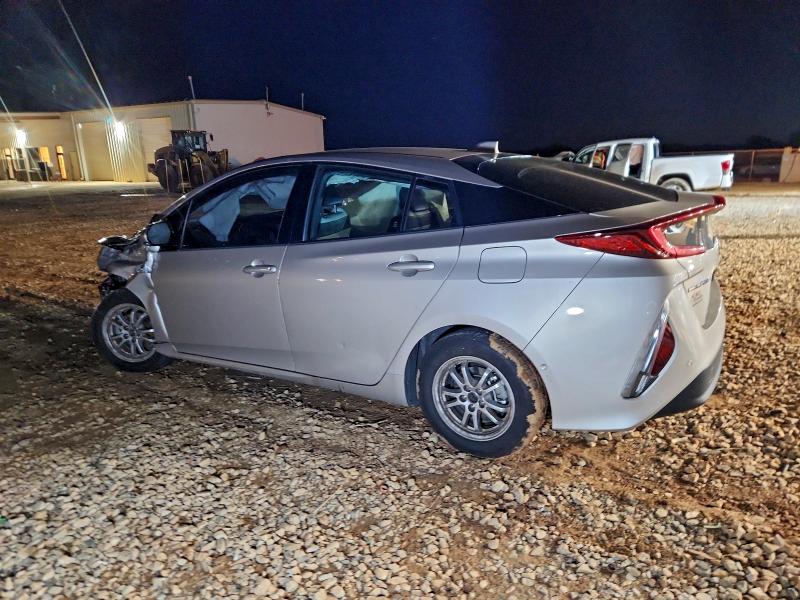 Photo 2 from auction – 2018 TOYOTA PRIUS PRIME with VIN JTDKARFPXJ3086321