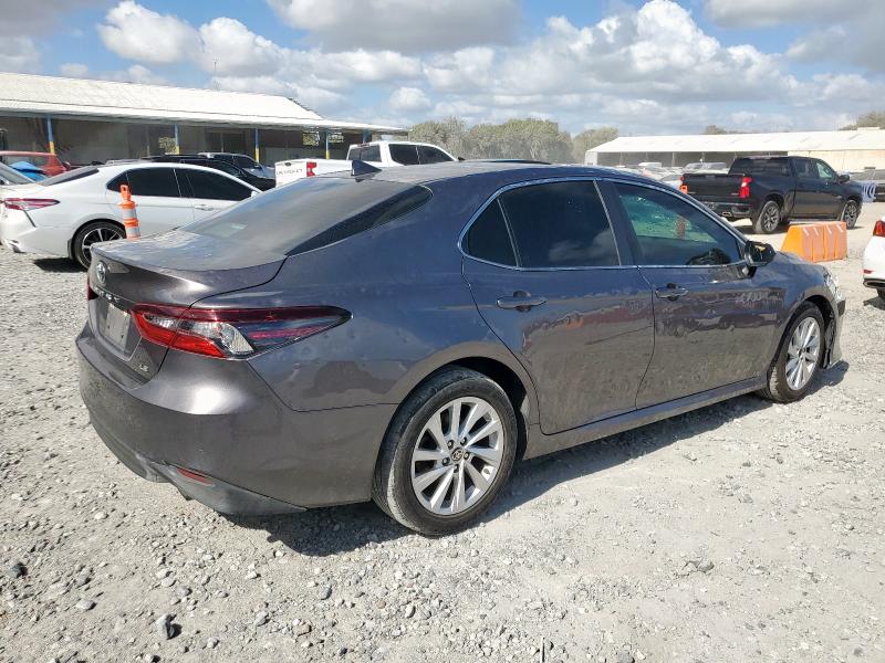 Photo 3 from auction – 2022 TOYOTA CAMRY LE with VIN 4T1C11AK0NU656727