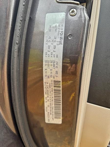Photo 10 from auction – 2019 CHRYSLER PACIFICA T with VIN 2C4RC1BG2KR651461