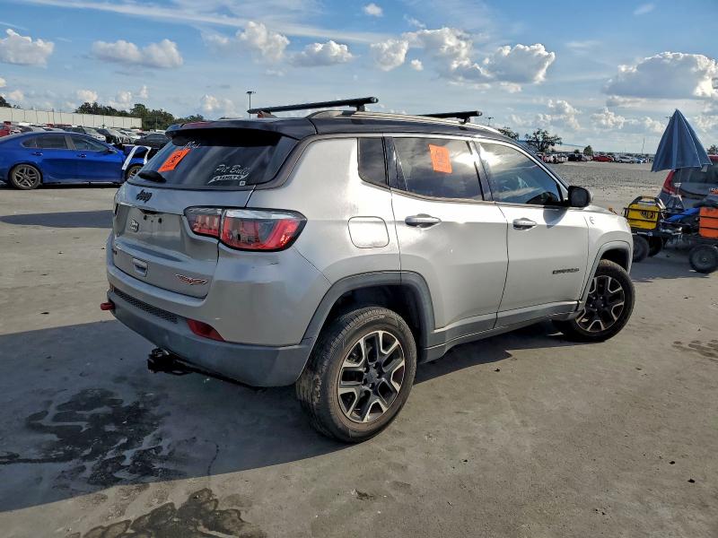 Фото 3 с аукциона – 2020 JEEP COMPASS TR с VIN 3C4NJDDB7LT184270
