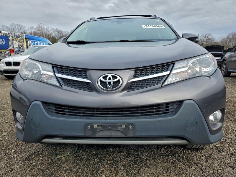 Photo 5 from auction – 2015 TOYOTA RAV4 LIMIT with VIN 2T3DFREV4FW240973
