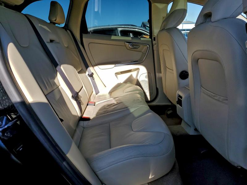 Photo 11 from auction – 2014 VOLVO XC60 3.2 with VIN YV4940DL0E2503164
