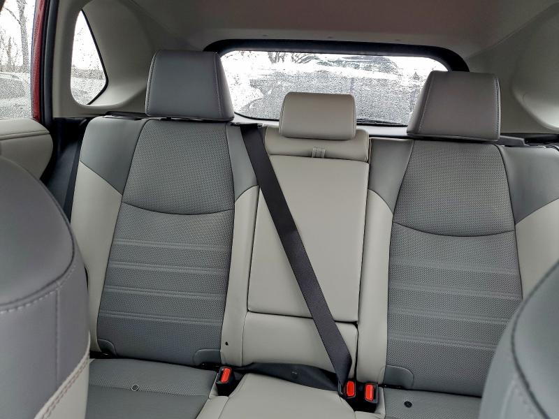 Photo 10 from auction – 2022 TOYOTA RAV4 LIMIT with VIN 2T3N1RFV8NW317747
