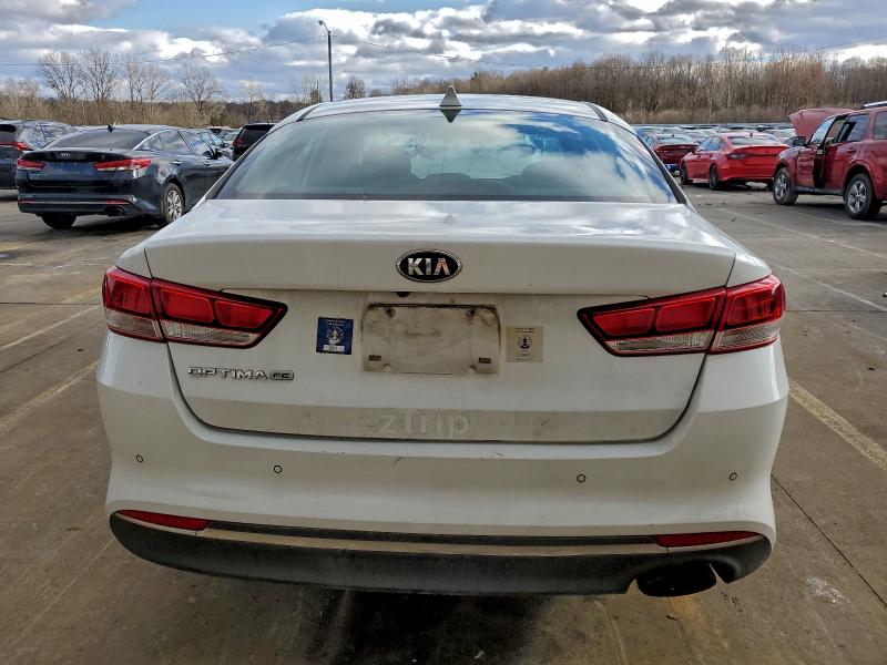 Photo 6 from auction – 2018 KIA OPTIMA LX with VIN 5XXGT4L35JG204585