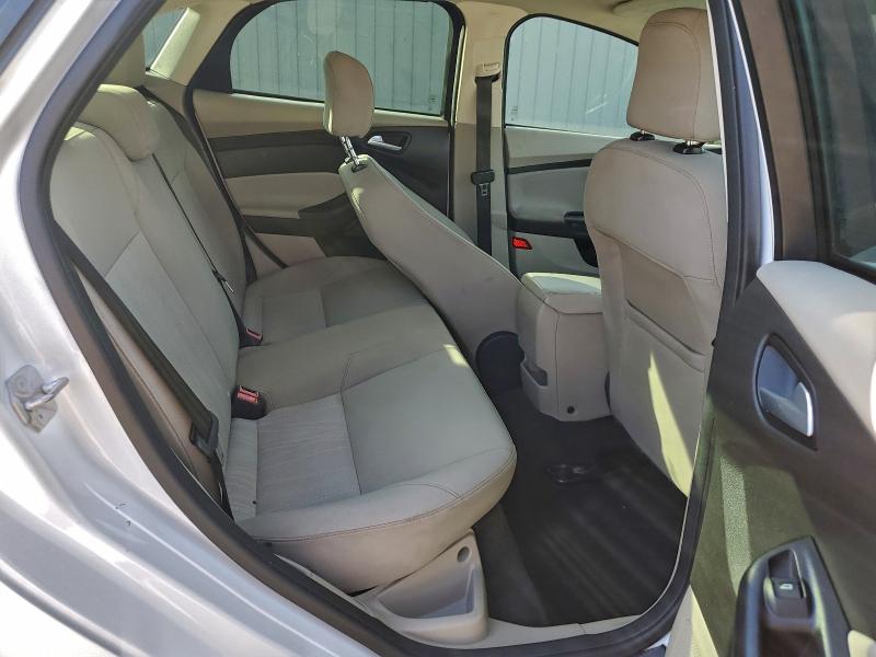 Photo 10 from auction – 2015 FORD FOCUS SE with VIN 1FADP3F28FL344020