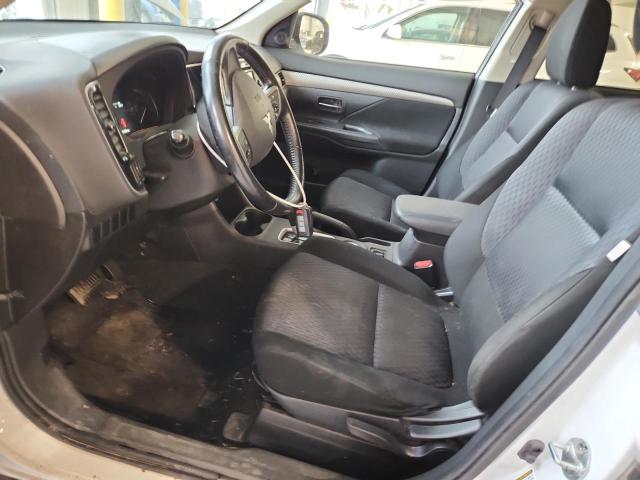 Photo 7 from auction – 2014 MITSUBISHI OUTLANDER with VIN JA4AZ3A39EZ013606