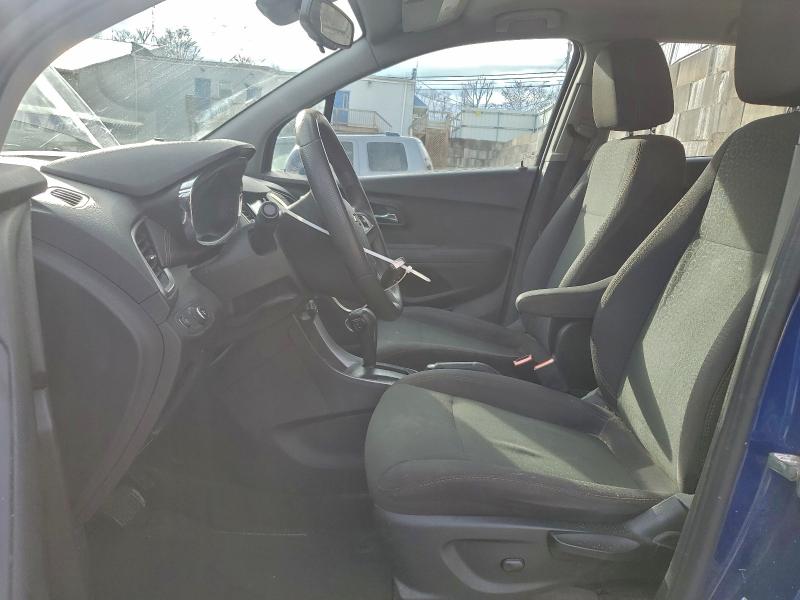 Photo 7 from auction – 2017 CHEVROLET TRAX LS with VIN 3GNCJKSB3HL176664