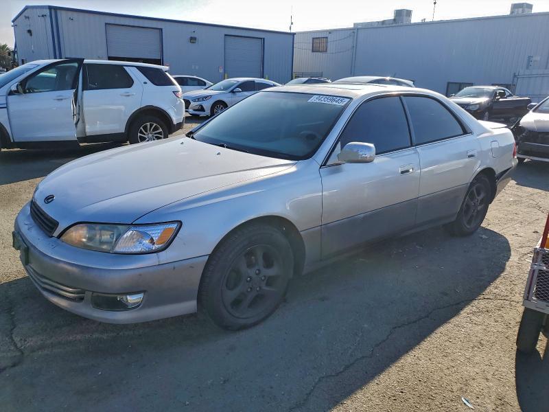 LEXUS ES 300 2001 with VIN JT8BF28G510335579 - Photo from auction