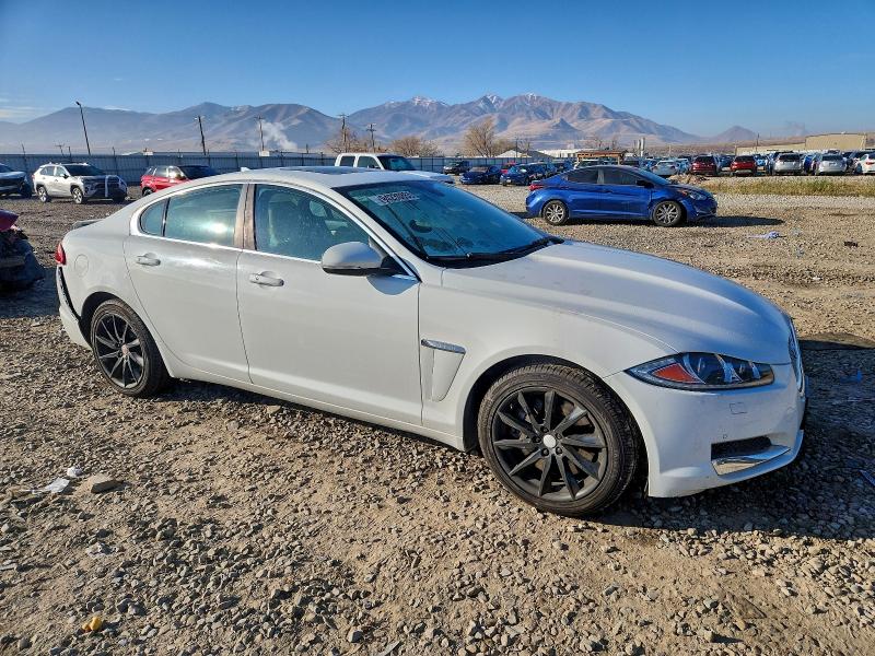 Photo 4 from auction – 2015 JAGUAR XF 2.0T PR with VIN SAJWA0FS2FPU68670