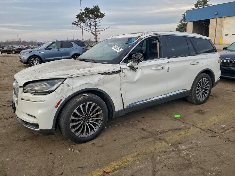 LINCOLN AVIATOR 2023 with VIN 5LM5J7WC1PGL02064 - Photo from auction