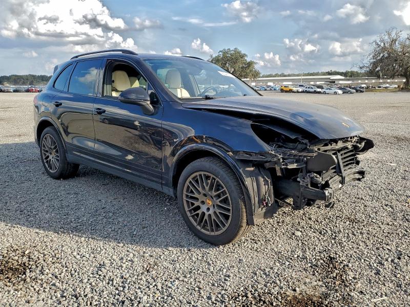 Photo 4 from auction – 2017 PORSCHE CAYENNE with VIN WP1AA2A20HKA88043
