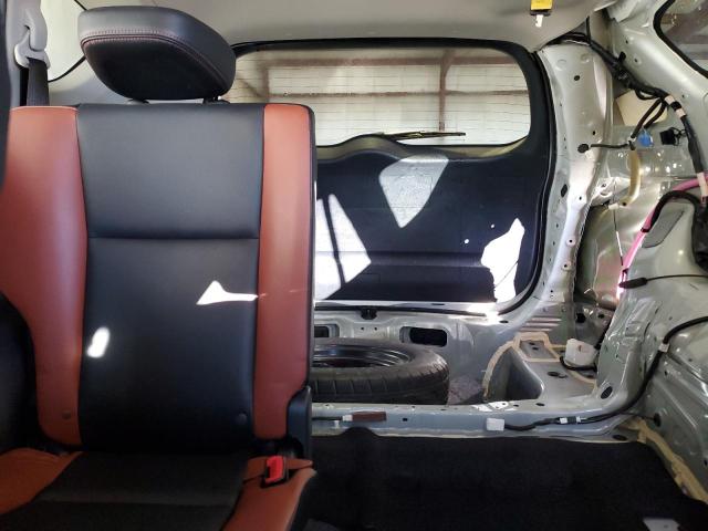 Photo 10 from auction – 2015 TOYOTA RAV4 LIMIT with VIN JTMDFREV7FJ014246