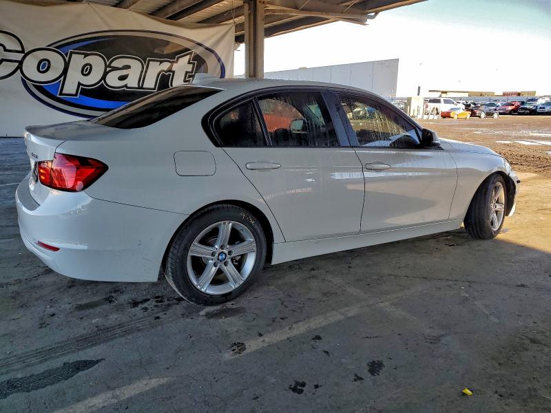 Photo 3 from auction – 2014 BMW 328 with VIN WBA3C1C52EK105214