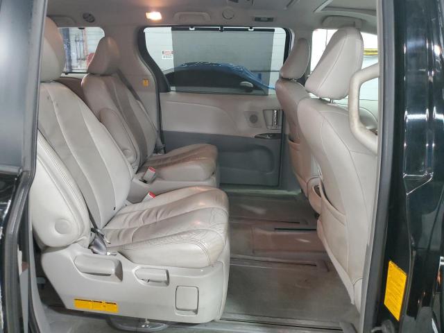 Photo 11 from auction – 2011 TOYOTA SIENNA XLE with VIN 5TDDK3DC5BS021556