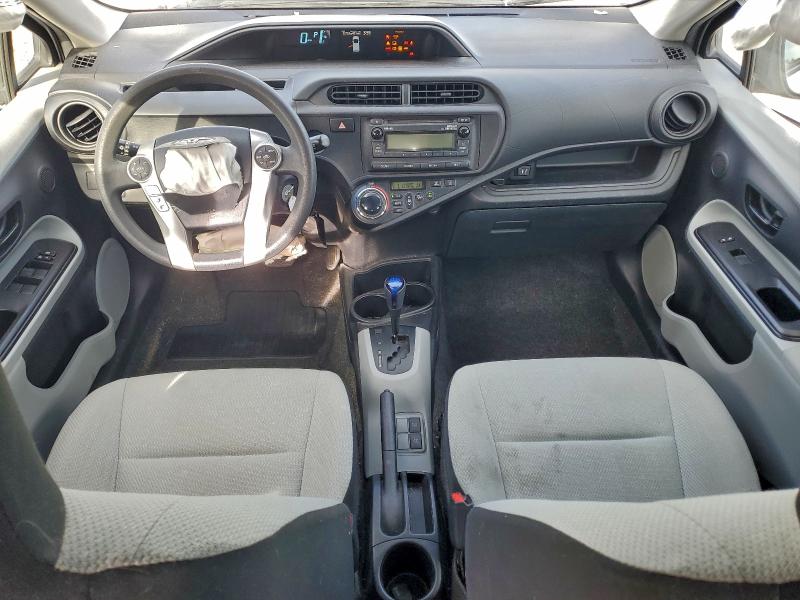 Photo 8 from auction – 2014 TOYOTA PRIUS C with VIN JTDKDTB37E1561769