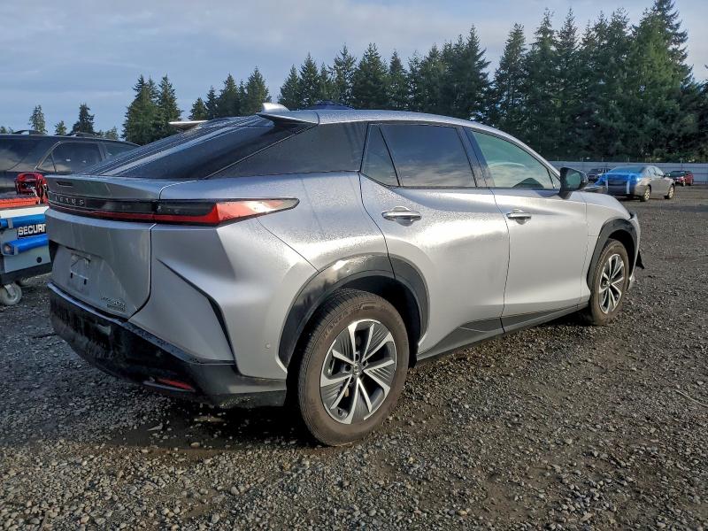 Photo 3 from auction – 2023 LEXUS RZ 450E with VIN JTJAAAAB6PA017992