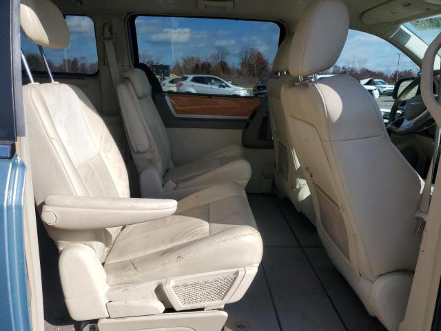 Photo 11 from auction – 2010 CHRYSLER TOWN & COU with VIN 2A4RR6DX3AR133439
