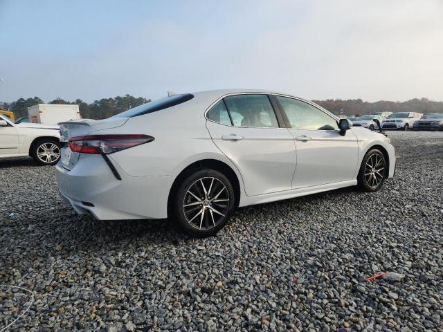 Photo 3 from auction – 2022 TOYOTA CAMRY SE with VIN 4T1G11AK2NU064019