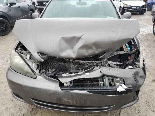 Photo 11 from auction – 2004 TOYOTA CAMRY LE with VIN 4T1BF32K04U580321