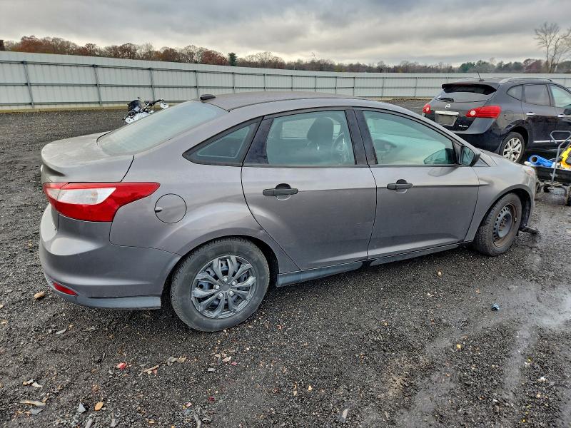 Photo 3 from auction – 2014 FORD FOCUS S with VIN 1FADP3E24EL305439