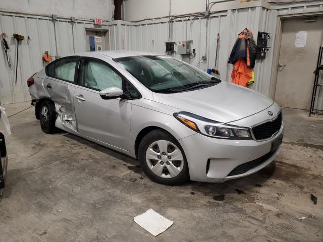 Photo 4 from auction – 2017 KIA FORTE LX with VIN 3KPFK4A70HE062458