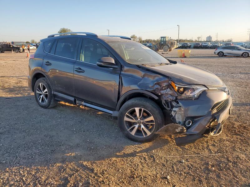 Photo 4 from auction – 2016 TOYOTA RAV4 XLE with VIN 2T3WFREV6GW282376