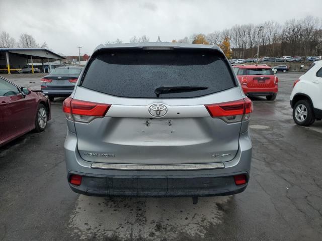 Photo 6 from auction – 2017 TOYOTA HIGHLANDER with VIN 5TDBZRFH2HS446451