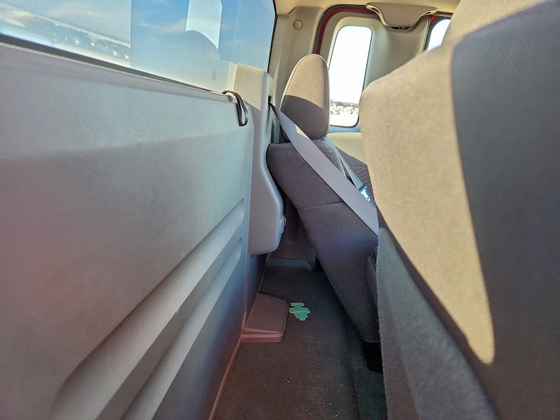 Photo 10 from auction – 2005 FORD F150 with VIN 1FTRF12W45NB62169
