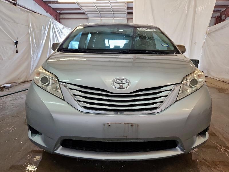 Photo 5 from auction – 2015 TOYOTA SIENNA LE with VIN 5TDKK3DC4FS686445
