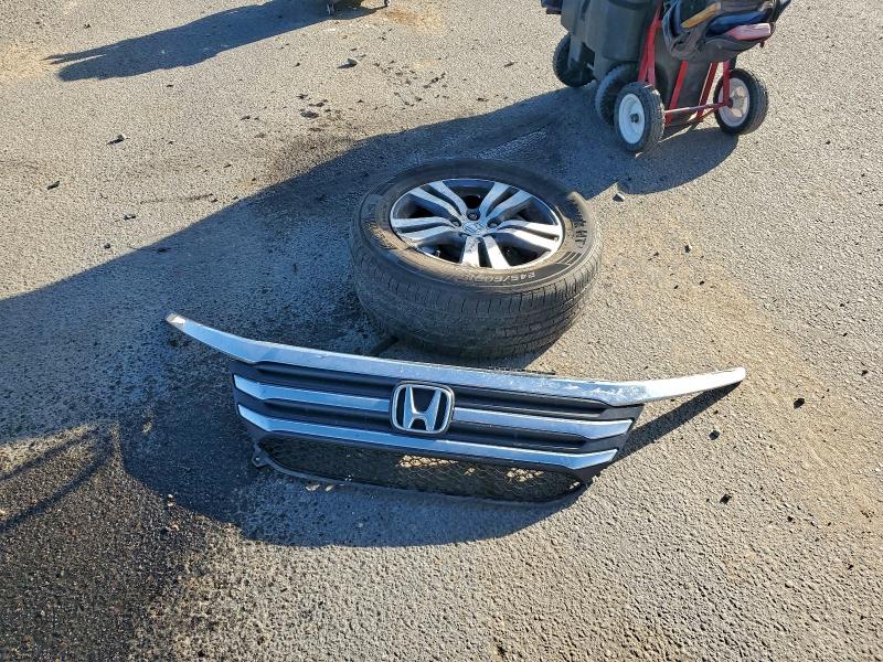 Photo 13 from auction – 2017 HONDA PILOT EXL with VIN 5FNYF5H80HB034641