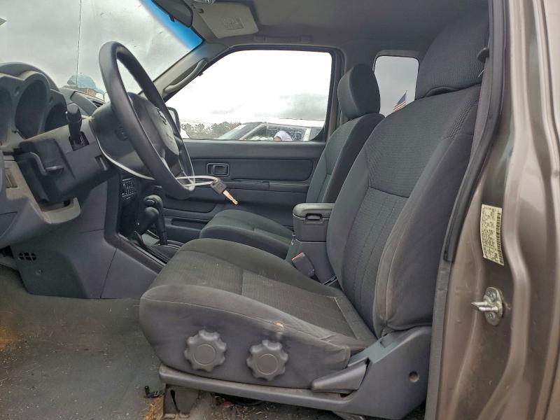 Photo 7 from auction – 2004 NISSAN FRONTIER K with VIN 1N6MD26YX4C445393