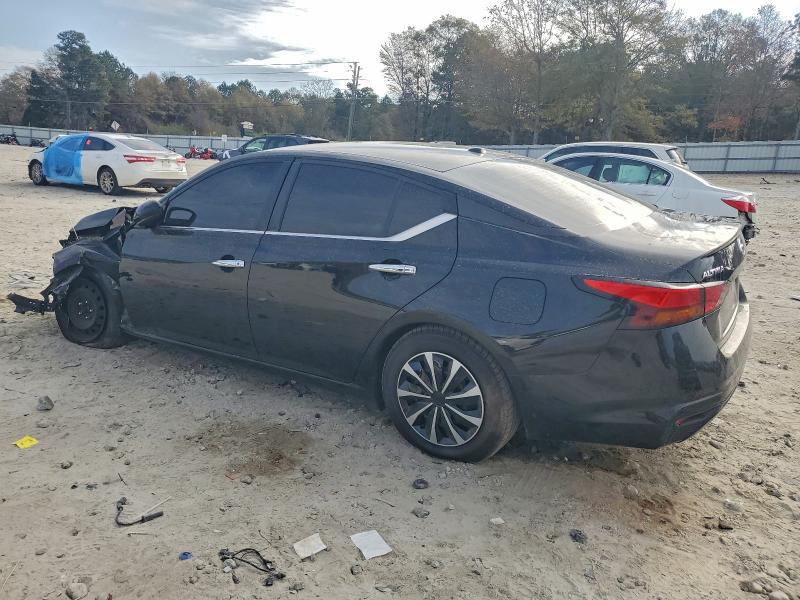 Photo 2 from auction – 2020 NISSAN ALTIMA with VIN 1N4BL4BV8LC221547