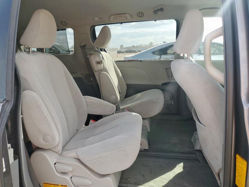 Photo 11 from auction – 2011 TOYOTA SIENNA LE with VIN 5TDKK3DC5BS073423