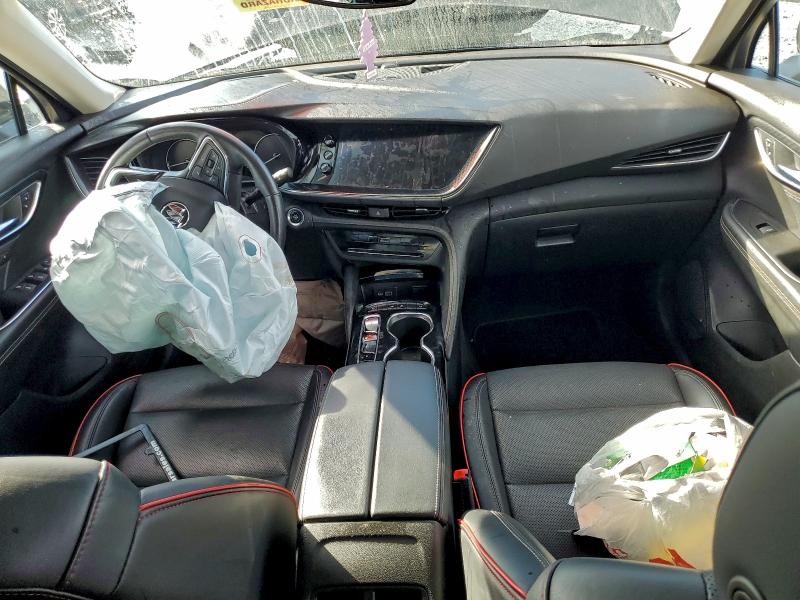 Photo 8 from auction – 2023 BUICK ENVISION E with VIN LRBFZNR4XPD057343