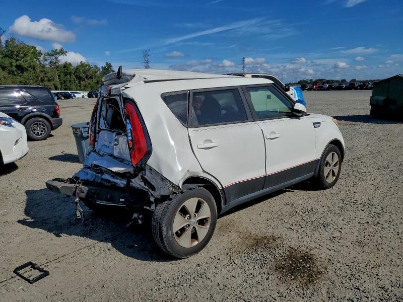Photo 3 from auction – 2016 KIA SOUL with VIN KNDJN2A20G7377947