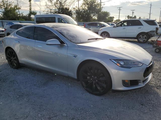 Photo 4 from auction – 2014 TESLA MODEL S with VIN 5YJSA1H16EFP35647