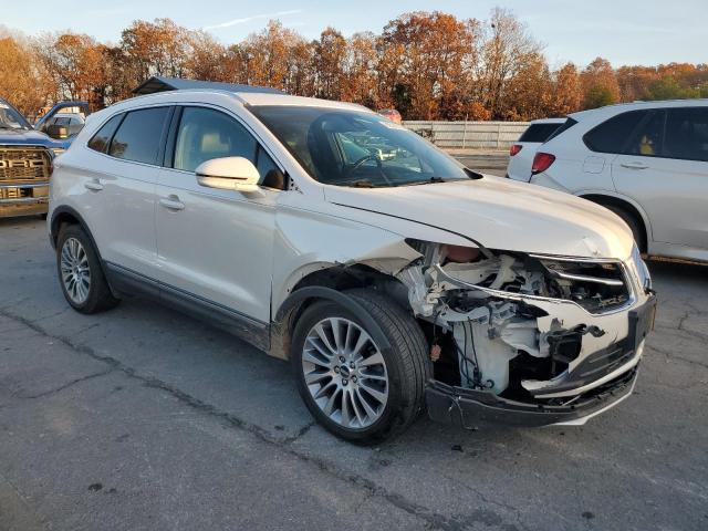 Photo 4 from auction – 2018 LINCOLN MKC RESERV with VIN 5LMCJ3D98JUL19119