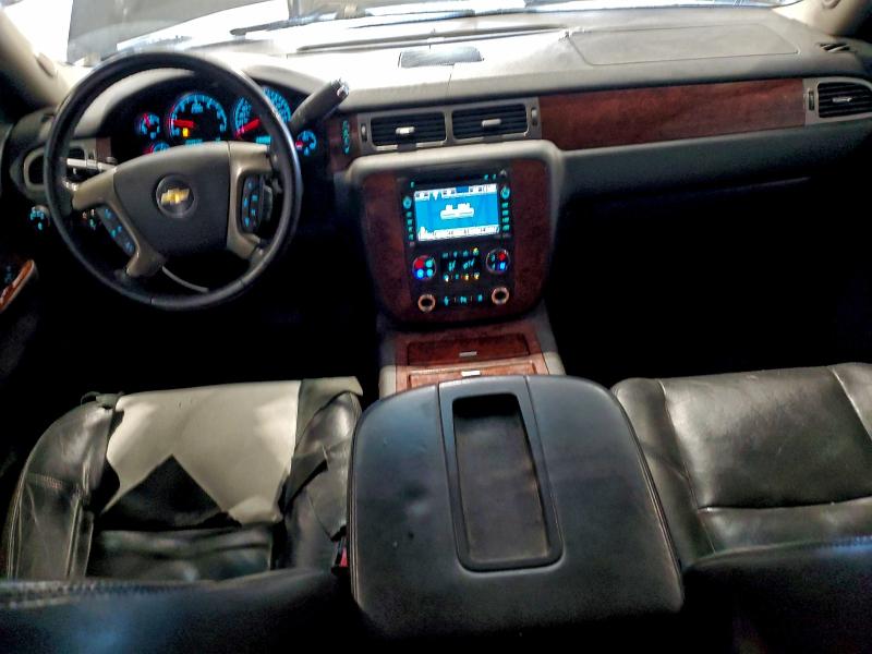 Photo 8 from auction – 2011 CHEVROLET TAHOE K150 with VIN 1GNSKCE06BR215224