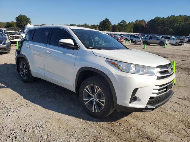 Photo 4 from auction – 2017 TOYOTA HIGHLANDER with VIN 5TDZARFH3HS027420