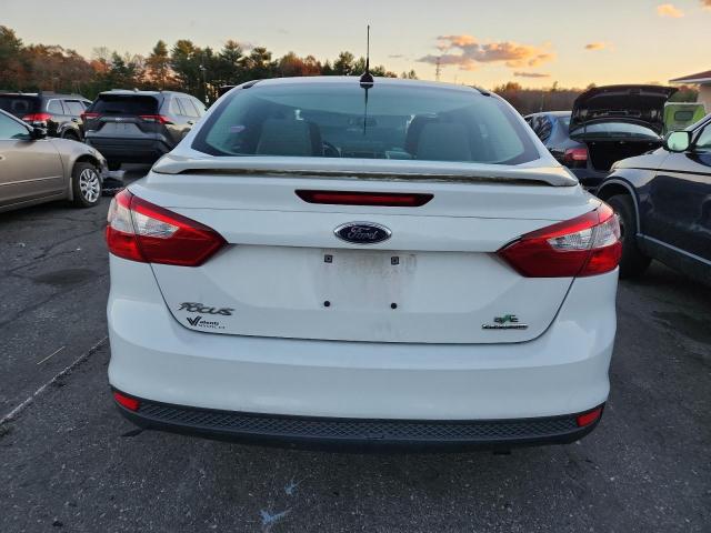 Photo 6 from auction – 2013 FORD FOCUS SE with VIN 1FADP3F29DL215684