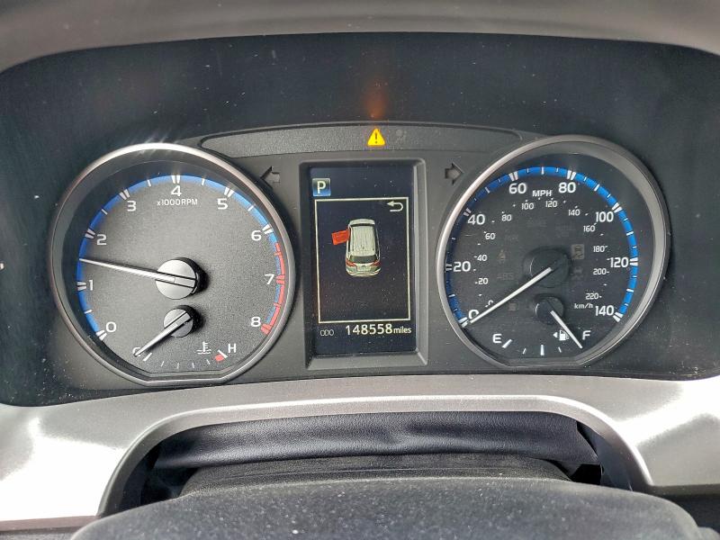 Photo 9 from auction – 2018 TOYOTA RAV4 LE with VIN JTMZFREV3JJ208397