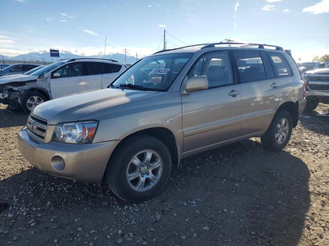TOYOTA HIGHLANDER 2004 with VIN JTEEP21A140031599 - Photo from auction