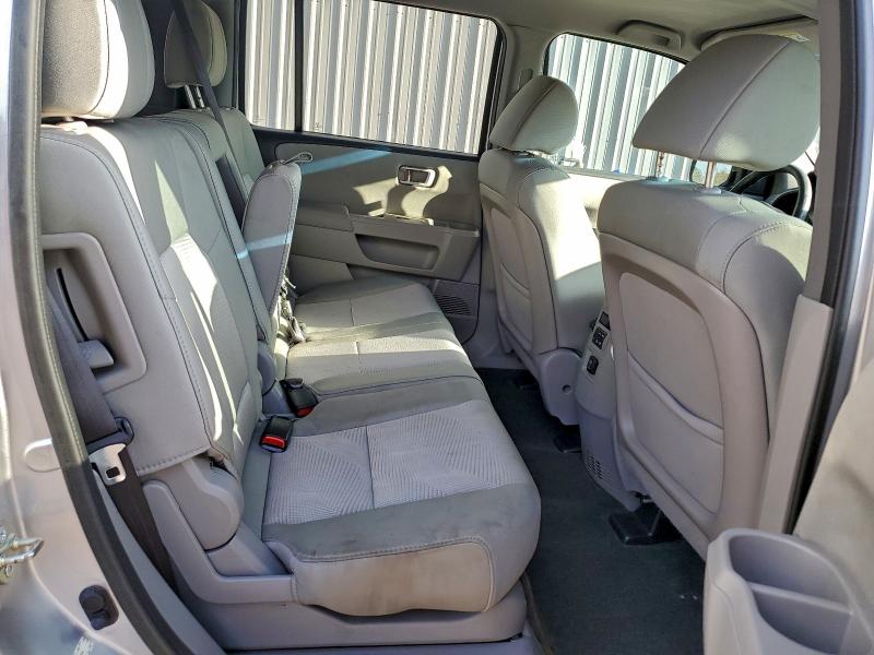 Photo 11 from auction – 2015 HONDA PILOT LX with VIN 5FNYF3H22FB008958