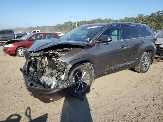 TOYOTA HIGHLANDER 2017 z numerem VIN 5TDJZRFH7HS462754 - Zdjęcie z aukcji